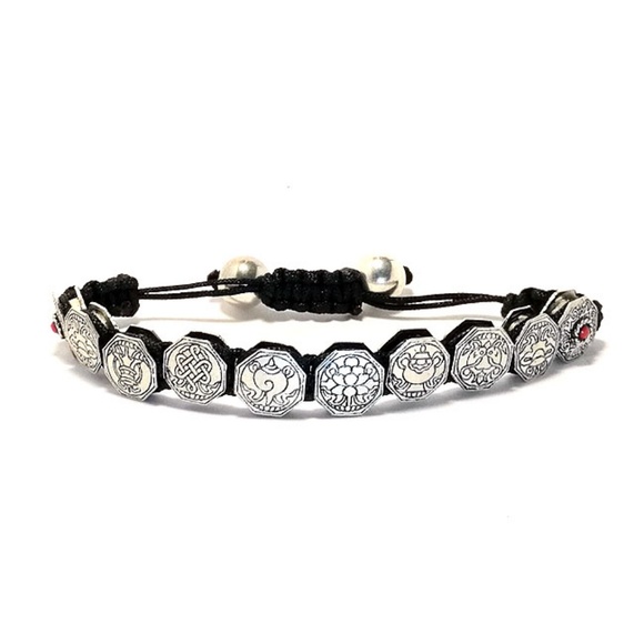Tibetan White Metal Om Mane Mantra Bracelet - Picture 2 of 4